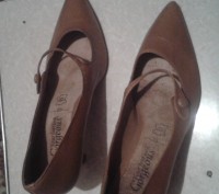 туфли светло-коричневого цвета,в отличном состоянии(обувались несколько раз). . фото 3