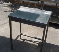 Продам бу стол из нержавеющей стали для кафе, общепита. Используется как подстав. . фото 4