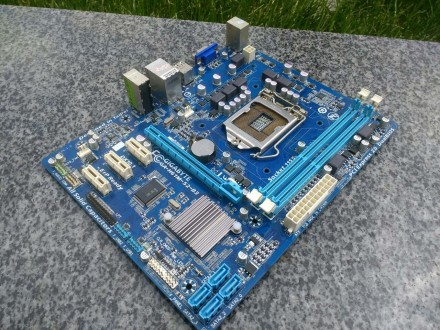 Тип разъема Socket 1155
Чипсет (Северный мост)	Intel H61
Формфактор MicroATX
. . фото 4
