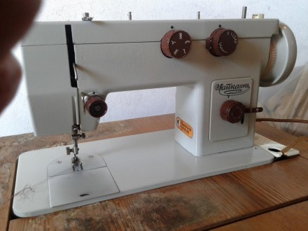 Продам швейную машинку Чайка 143, не эксплуатировалась (абсолютно новая), исполь. . фото 2