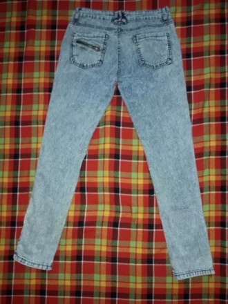Дуже класні модні нові джинси 
Без дефектів
Тягнуться
Довжина штанини - 92 см. . фото 3