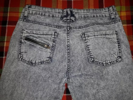 Дуже класні модні нові джинси 
Без дефектів
Тягнуться
Довжина штанини - 92 см. . фото 4