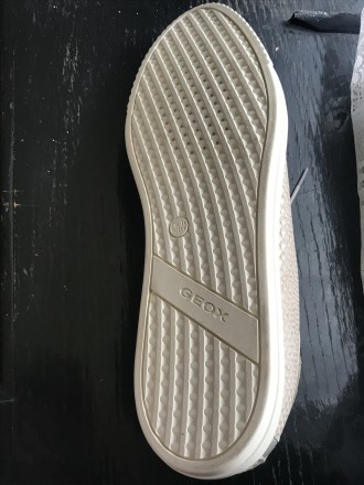 Летние женские туфли Geox, натуральная кожа, бежевые на белой платформе, куплены. . фото 3