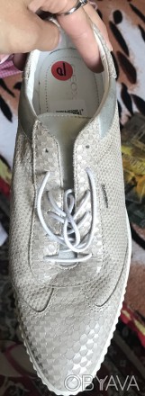 Летние женские туфли Geox, натуральная кожа, бежевые на белой платформе, куплены. . фото 1