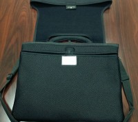 Продаю новую сумку под ноутбук 15,4(6) дюйма от Balenciaga. Оригинал. Сделана из. . фото 7