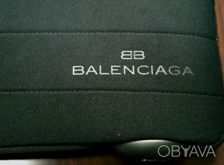 Продаю новую сумку под ноутбук 15,4(6) дюйма от Balenciaga. Оригинал. Сделана из. . фото 1