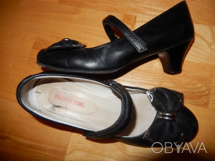 Нарядные черные кожаные туфли для девочки, с бантами, каблучок 4см. Для выпускно. . фото 1