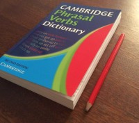 Новая!!

Cambridge Phrasal Verbs Dictionary

Автор: Cambridge University Pre. . фото 5