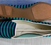 Продам женские туфли "TOMMY HILFIGER" США (40р) на узкую ногу.
Длина по стельке. . фото 4
