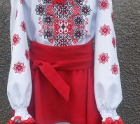 костюм  с вышивкой для девочек на возраст от 5-ти до 11 лет .ткань габардин (иск. . фото 3