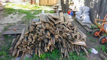 Дерево-отходы, остались после демонтажа деревянных строений: бревна, потолочные . . фото 5