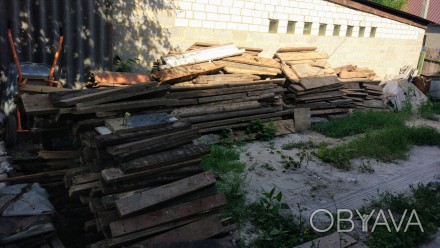 Дерево-отходы, остались после демонтажа деревянных строений: бревна, потолочные . . фото 1