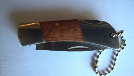 миниатюрный нож , с фиксатором лезвия
и съёмной цепочкой

размеры :
общая дл. . фото 4