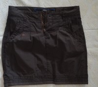 Озорная коротенькая юбочка MEXX с карманами спереди и сзади. Садится на бёдра.
. . фото 4