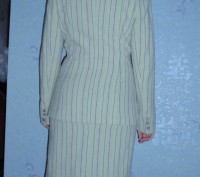 Продам женский костюм (пиджак, брюки, юбка, блузка) в отличном состоянии (состоя. . фото 4