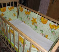 Защита в детскую кроватку. 
Производитель - Украина. 
Защита состоит из 4 част. . фото 2