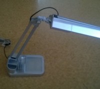Настольная лампа с подставкой производства компании "MAGNUM";

Материал подста. . фото 2