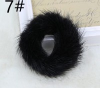 Прикольная мягкая пушистая резиночка для волос из меха кролика.
Цвет: черный. . фото 2