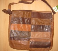 Новая кожаная сумка, произ-во Турция, размер 30*27*5см. Длина ручки регулируется. . фото 2