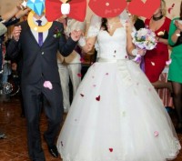 Счастливое свадебное платье не венчаное. Размер 42-48 на рост 170 с каблуком. . фото 12