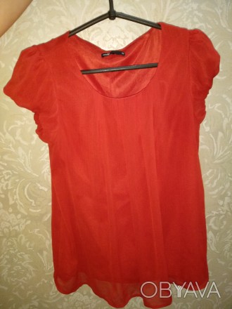 Красная блузка. Размер М. Б/у но в отличном состоянии.. . фото 1