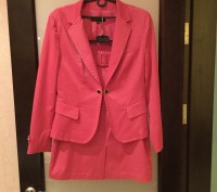 Костюм женский (жакет, юбка) «LauraGuidi» приятного розового цвета.  Размер 50. . . фото 2