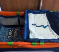 Кровать-манеж,2ухуровневая,разборная,есть пеленатор,кармашки для игрушек,принадл. . фото 3