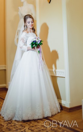 Продам свадебное платье с открытыми плечиками кружевом. Чисто белое, корсет (раз. . фото 1
