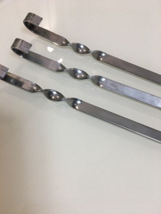 Тип	Набір шампурів
Кількість предметів в наборі	12
Матеріал	Нержавіюча сталь
. . фото 3