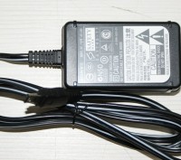 Адаптер переменного тока для видеокамер с аккумуляторами InfoLITHIUM серии M/L
. . фото 2