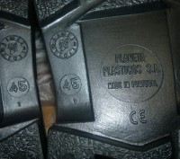 Новые.

Сапоги резиновые Dunlop

Made in Portugal 

Европейское качество
. . фото 8