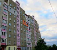 3 Комнатная квартира СЕРИИ  ЧН расположена в молодежном  районе Чернигов по улиц. Нова Подусівка. фото 3