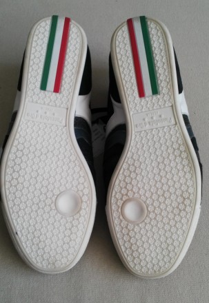 Продам Кроссовочные туфли Сникерсы pantofola d'oro 41 eu новые Italy 
Стелька -. . фото 9