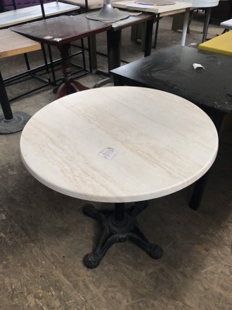 Бу стол круглый на чугунной ножке,  для кафе, ресторанов. Размер: 790*790*740 мм. . фото 3