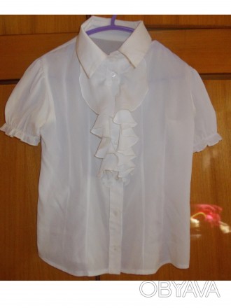 Рубашка детская на 6-9лет тип-шелк, белая,состояние хорошее,Плечи-30см,длинна во. . фото 1