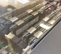 Сервер HP ProLiant DL160 G8 артикул 21056

CPU: 2x Xeon Eight E5-2670 2.6GHz 8. . фото 4