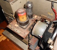 Редкий немецкий послевоенный всеволновый радиоприемник который назвали..Послевое. . фото 9