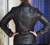 Продам женский кожаный пиджак классика 44-46 размера, из мягкой качественной кож. . фото 3
