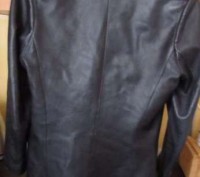 Продам женский кожаный пиджак классика 44-46 размера, из мягкой качественной кож. . фото 4