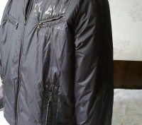 Легкая куртка на тоненьком синтепоне, верх - плащевка.
В наличии размеры: 48, 5. . фото 6