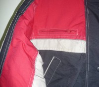 Фирменная спортивная куртка Crane. Цвет комбинированный: красный темно синий и с. . фото 4