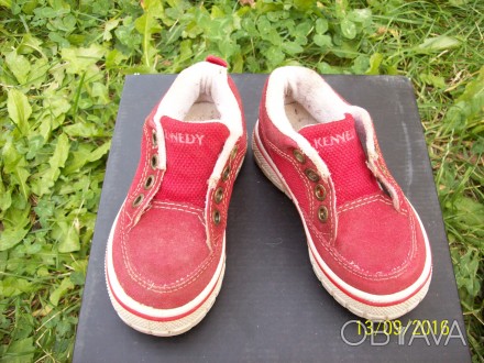 Замшевые кроссовки Kennedy, ношены, но не убиты :) 
15,5 см по стельке 
достав. . фото 1