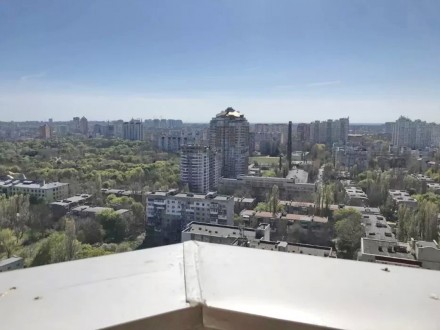Продается квартира в двух уровнях в престижном районе Одессы 
 
Французский буль. Приморский. фото 3
