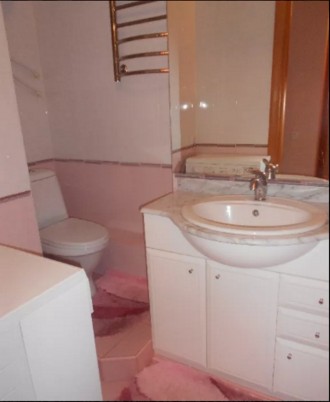 Квартира с евроремонтом, полностью меблированная, Встроенная кухня, быт. техника. . фото 6