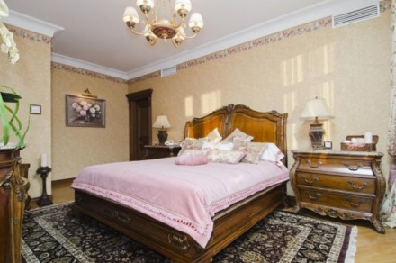 Продается квартира на Кловском спуске, 5 в историческом центре Киева (Печерск), . . фото 2