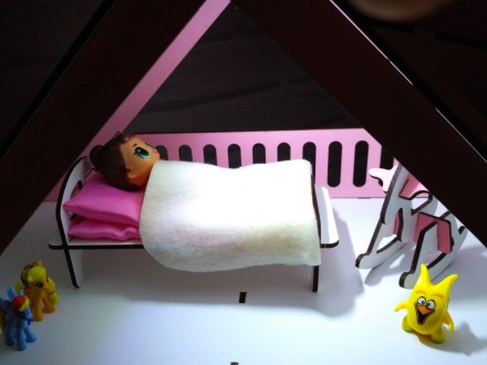 Домик для кукол Солнечная Дача с обоями, шторками, мебелью и текстилем



Со. . фото 8