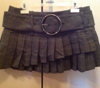 Бомбезная юбочка на Толстом широком поясе, с металической круглой пряжкой. Носит. . фото 2