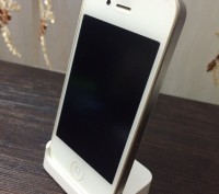 iPhone 4 32GB. Телефон в идеальном состоянии(ни царапины), спереди матовая пленк. . фото 2