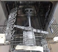 Полностью встраиваемая посудомойная машина Whirlpool W 74, распродажа с выставки. . фото 4