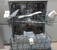 Полностью встраиваемая посудомойная машина Whirlpool W 74, распродажа с выставки. . фото 5